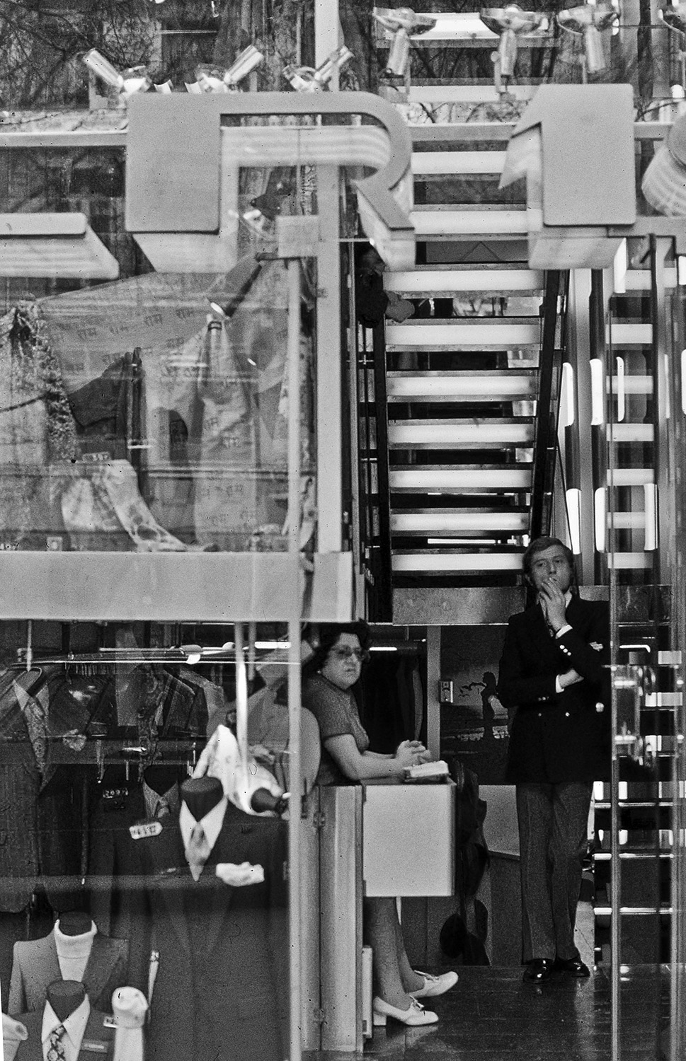 img771bw