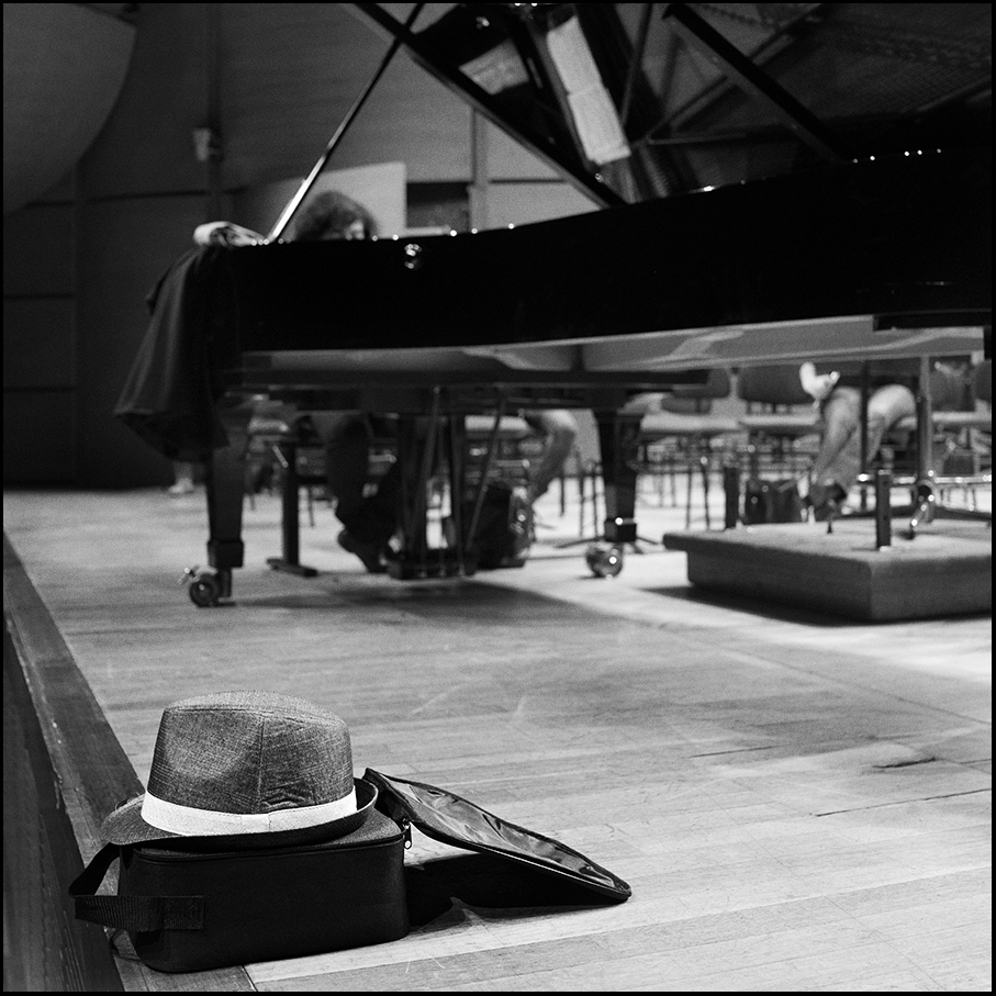il cappello.