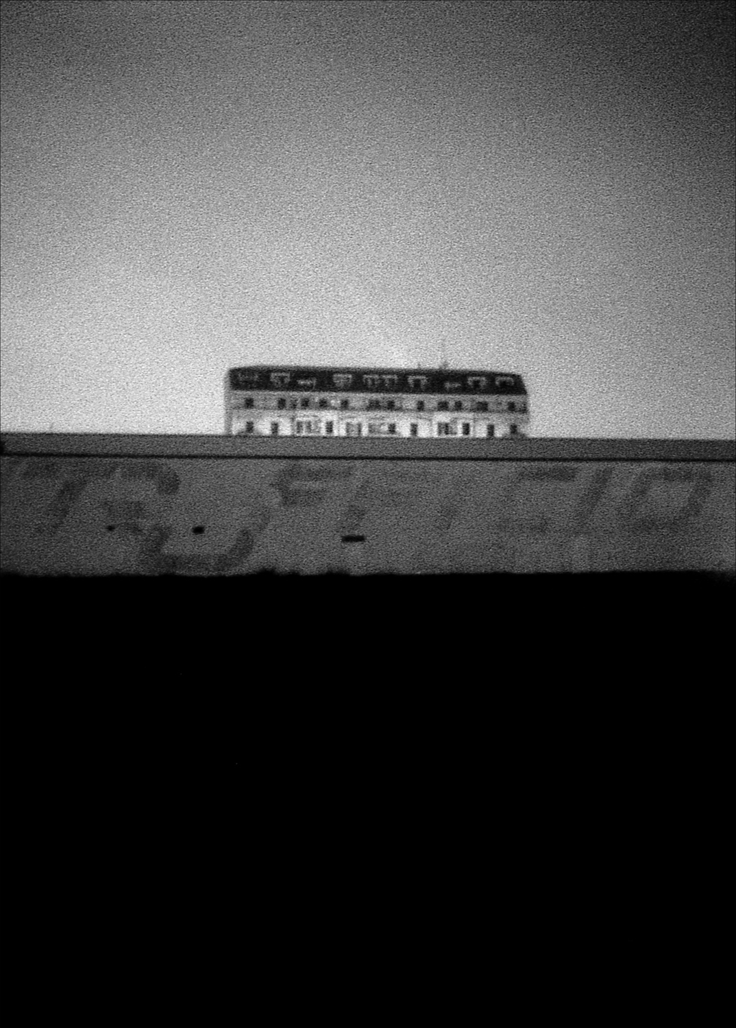 19099 close 02