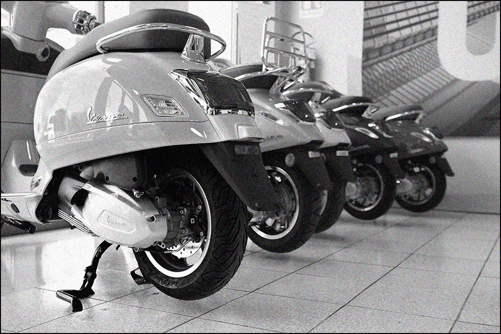 VespaP3070033-NS10.